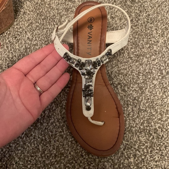 Vanity Wedges - Picture 2 of 4